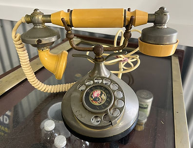 Antique dial phone