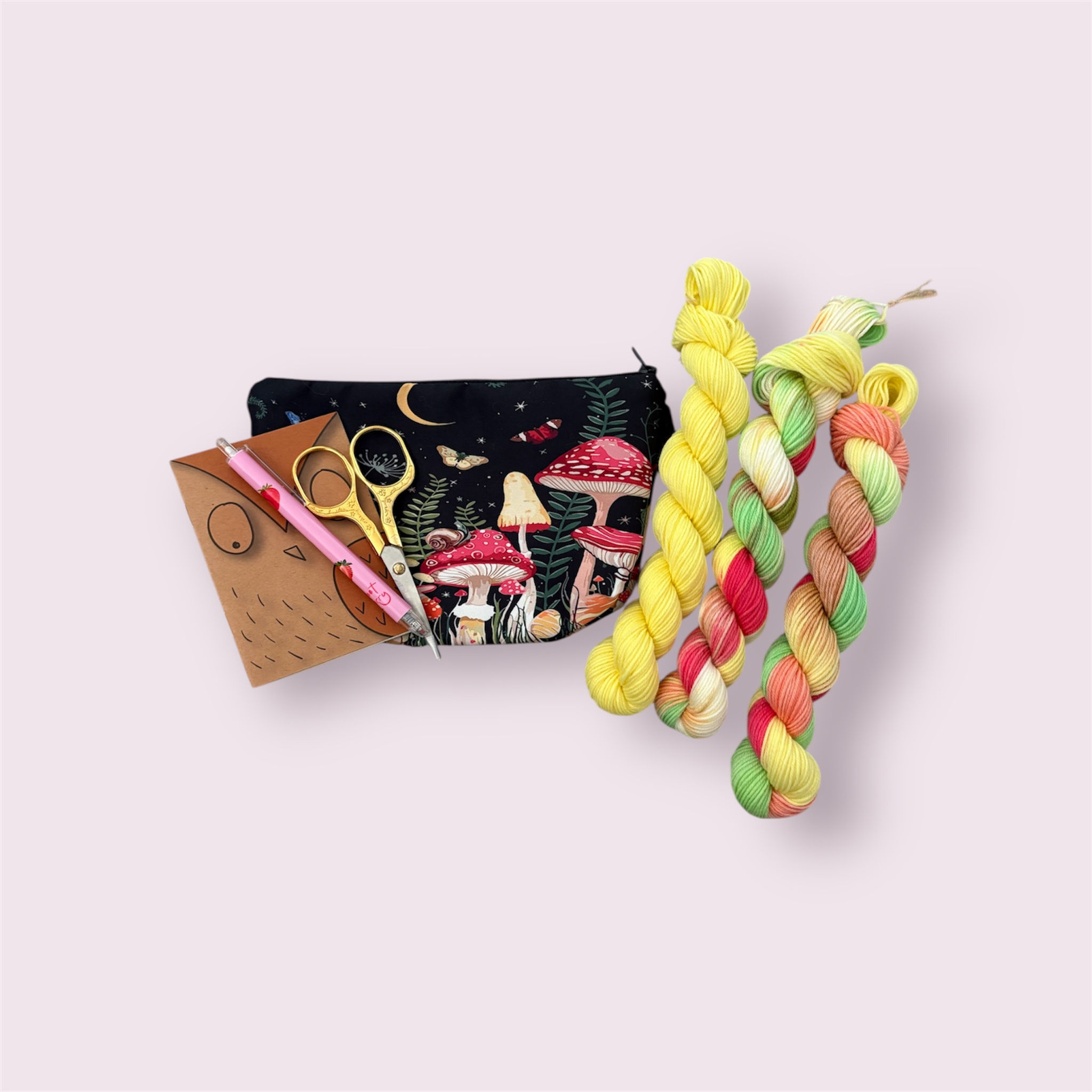 Mushroom zipper pouch