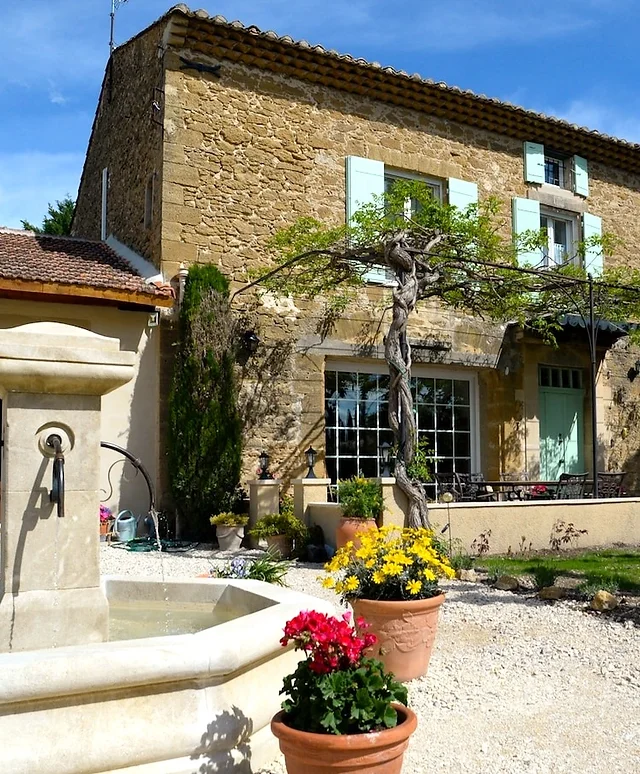 Chambre D Hotes De Charme Avignon France Fontaine Des Magnarelles