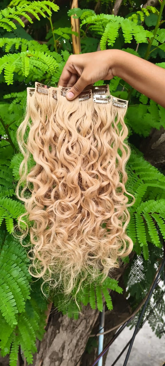 Thumbnail: BLONDE SEAMLESS CLIP - INS