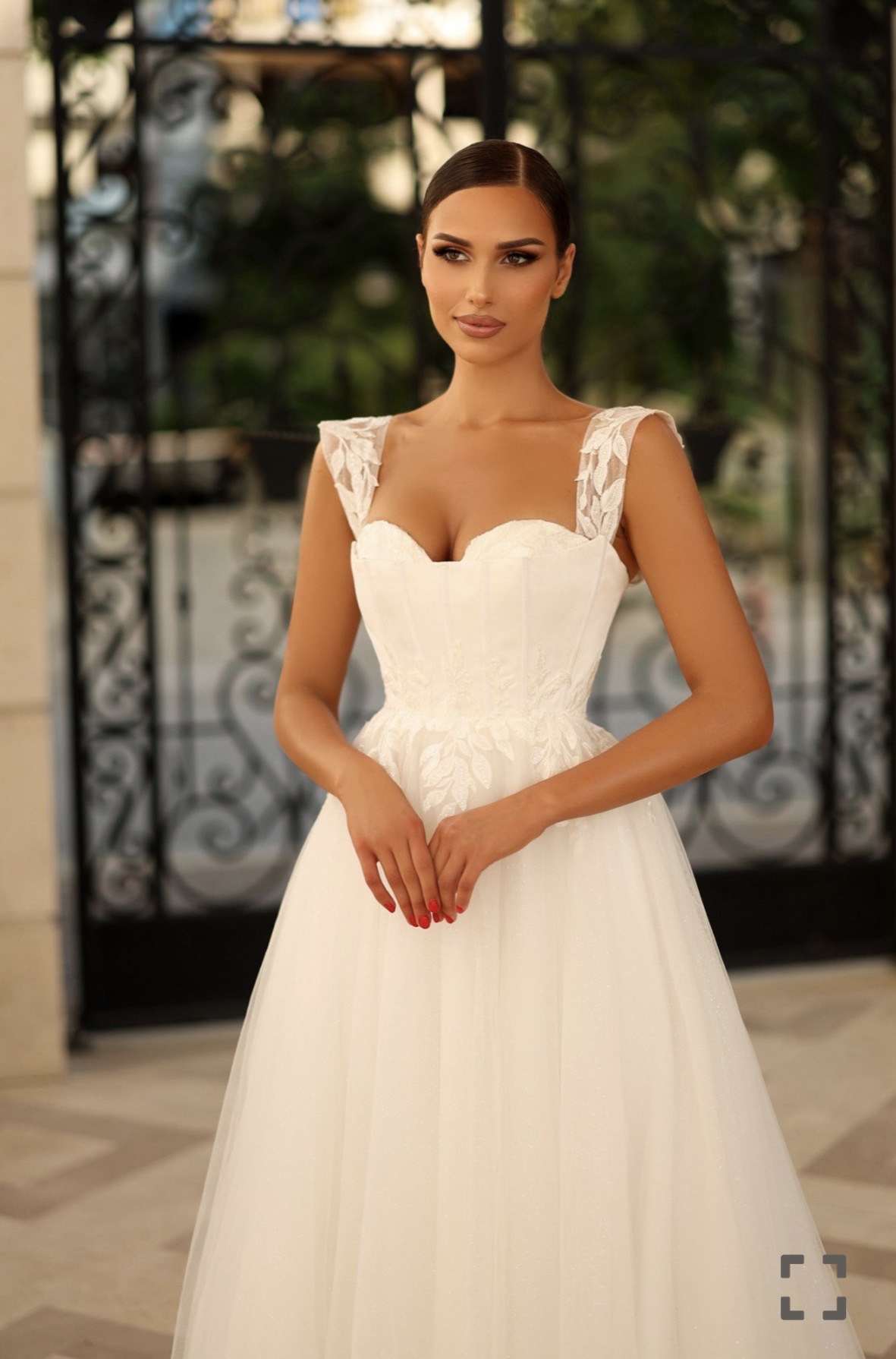 Valley Bridal — photo 9 of 18
