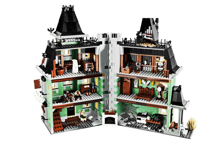 Thumbnail: LEPIN 16007 Haunted House(2141pcs)