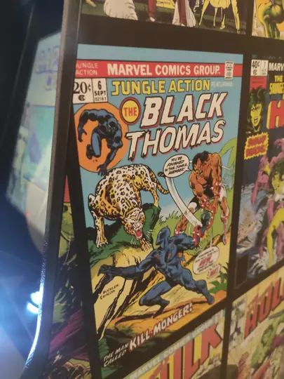 couverture de comics modifiée pour intégrer un decor personnalisé de borne d'arcade