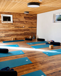 yogaraum_personen_entfernt_verbesserte_aufloesung_4x