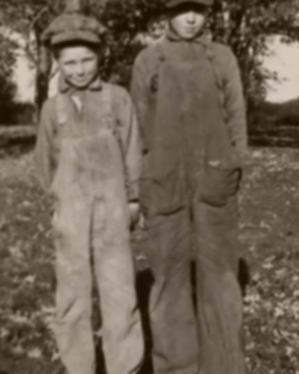 Young_Norm_&_cousin.jpg