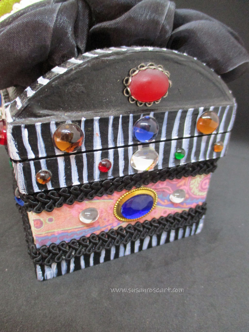 Thumbnail: Treasure Chest for your Mementos