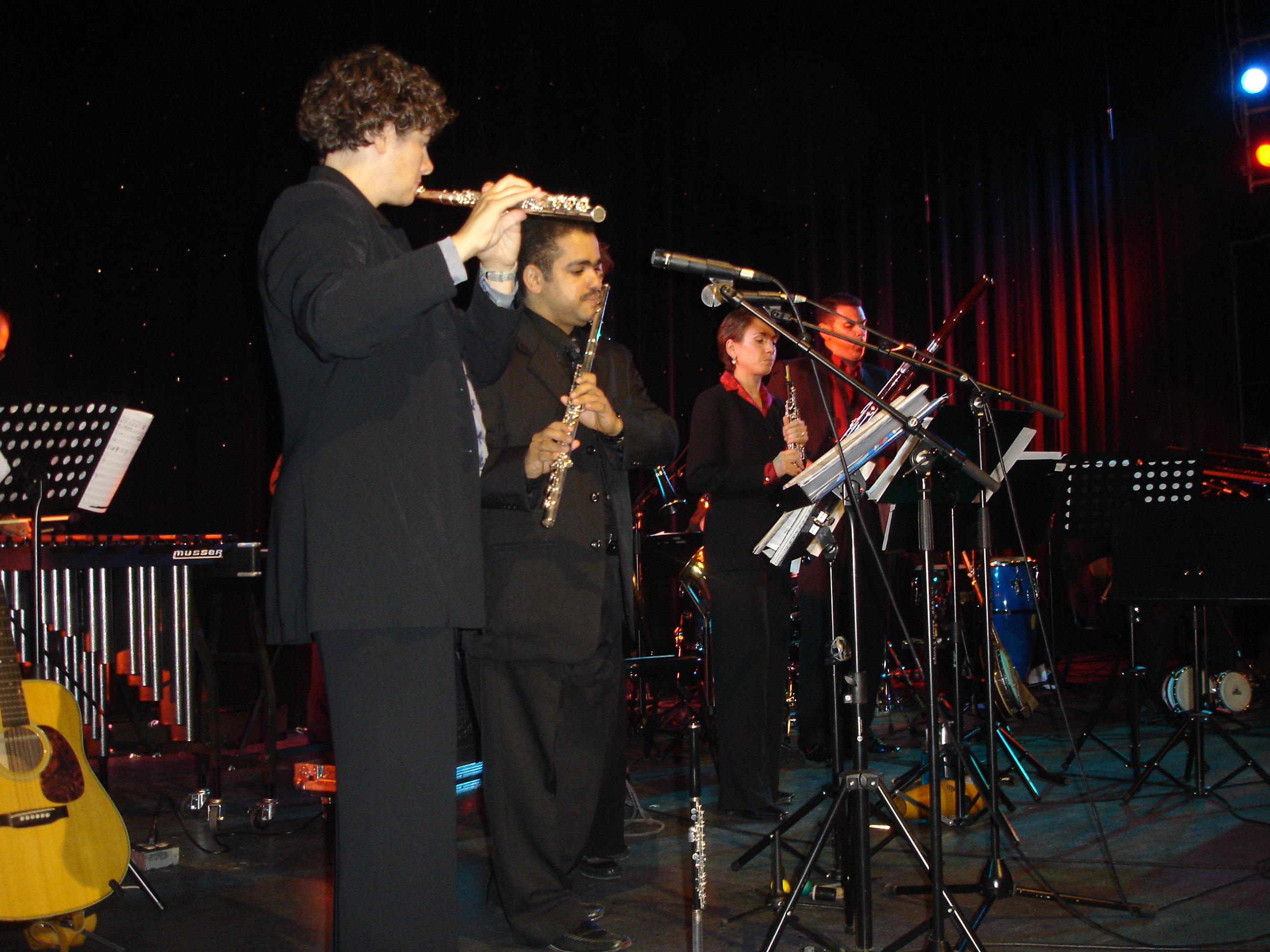 with amarican Band 22-5-2009