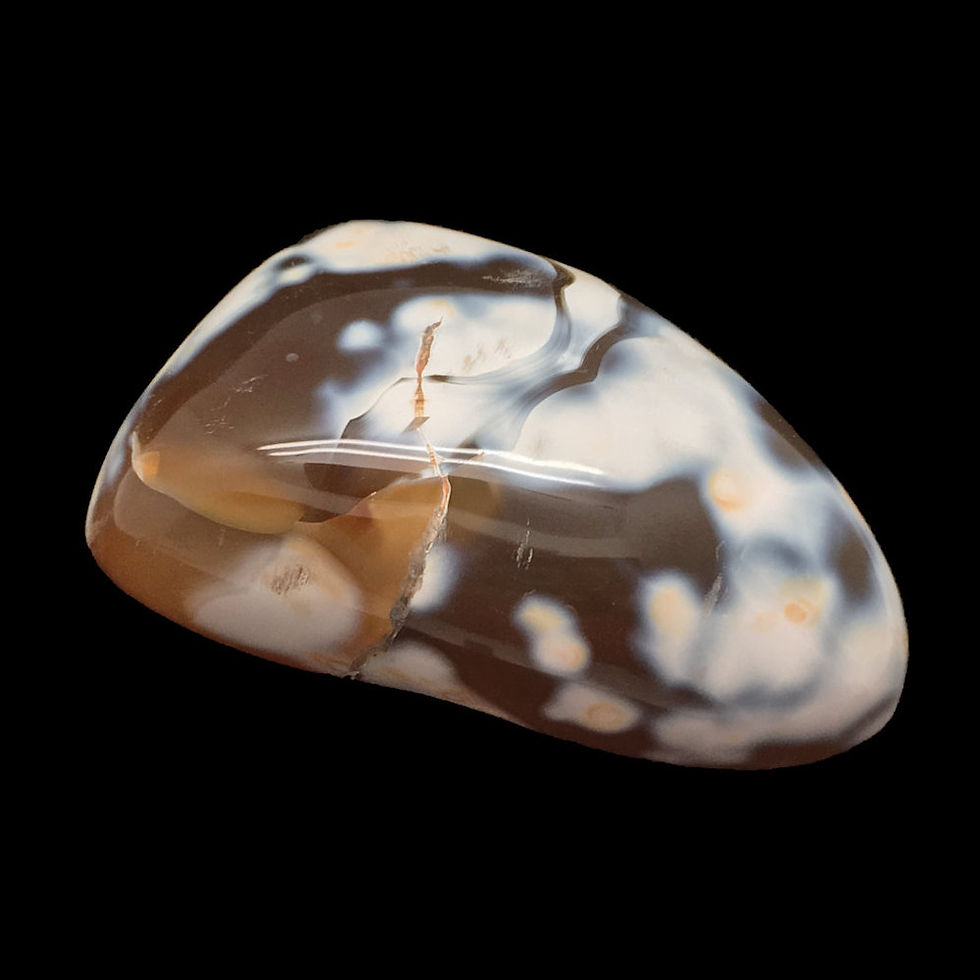 Agate Gallet • Madagascar • 217.7 grams ~ 83x55x35mm