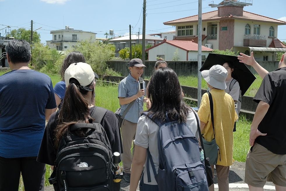 龍肚國小退休教師黃鴻松講解食農教育