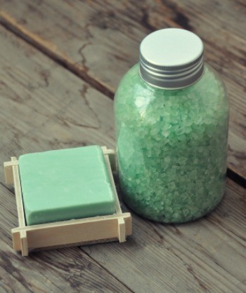 Thumbnail: Stripped Detox Soak
