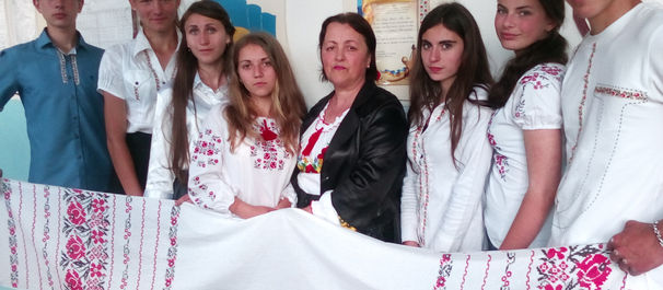 День вишиванки у Старотроянівській ЗОШ І-ІІІ ступенів