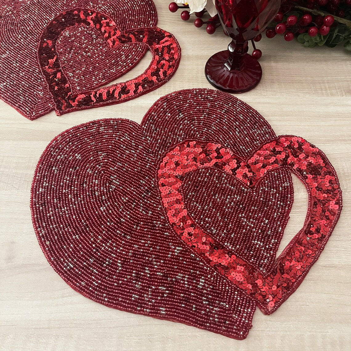 Set of 6, Valentine's Day beaded placemat and table runner, hearts, 14 inch