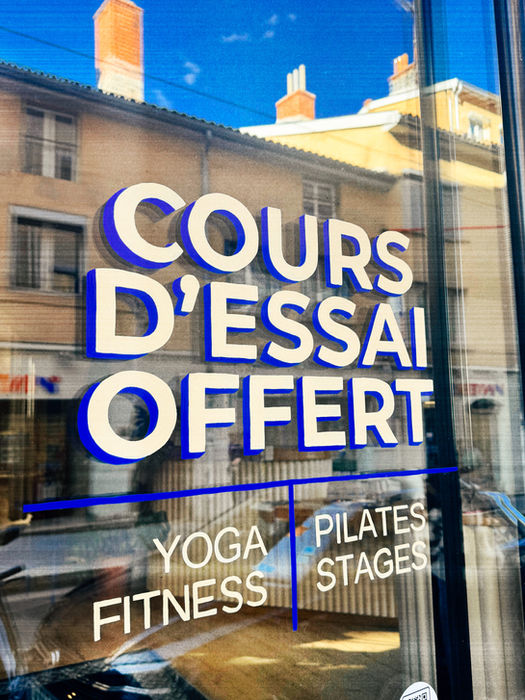 Savana Social Club porte lettre peinte