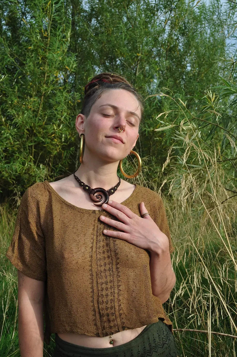 Thumbnail: Relaxed Cotton Lace Top for Everyday Wear