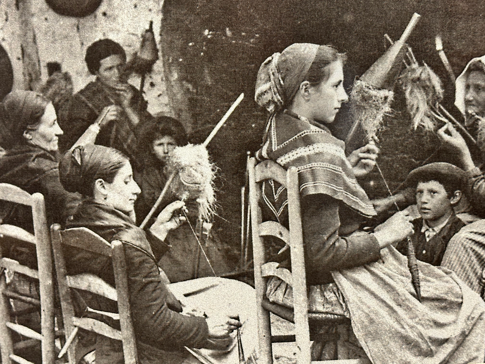 La vie des paysans d'autrefois. Focus sur la production des textiles de nos aïeux. Faubourg Intérieurs, décorateur d'intérieur à Arcachon et Bordeaux. 