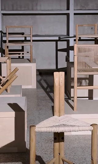 Faubourg Intérieurs - décorateur d'interieurs - salon de milan - chaise bois