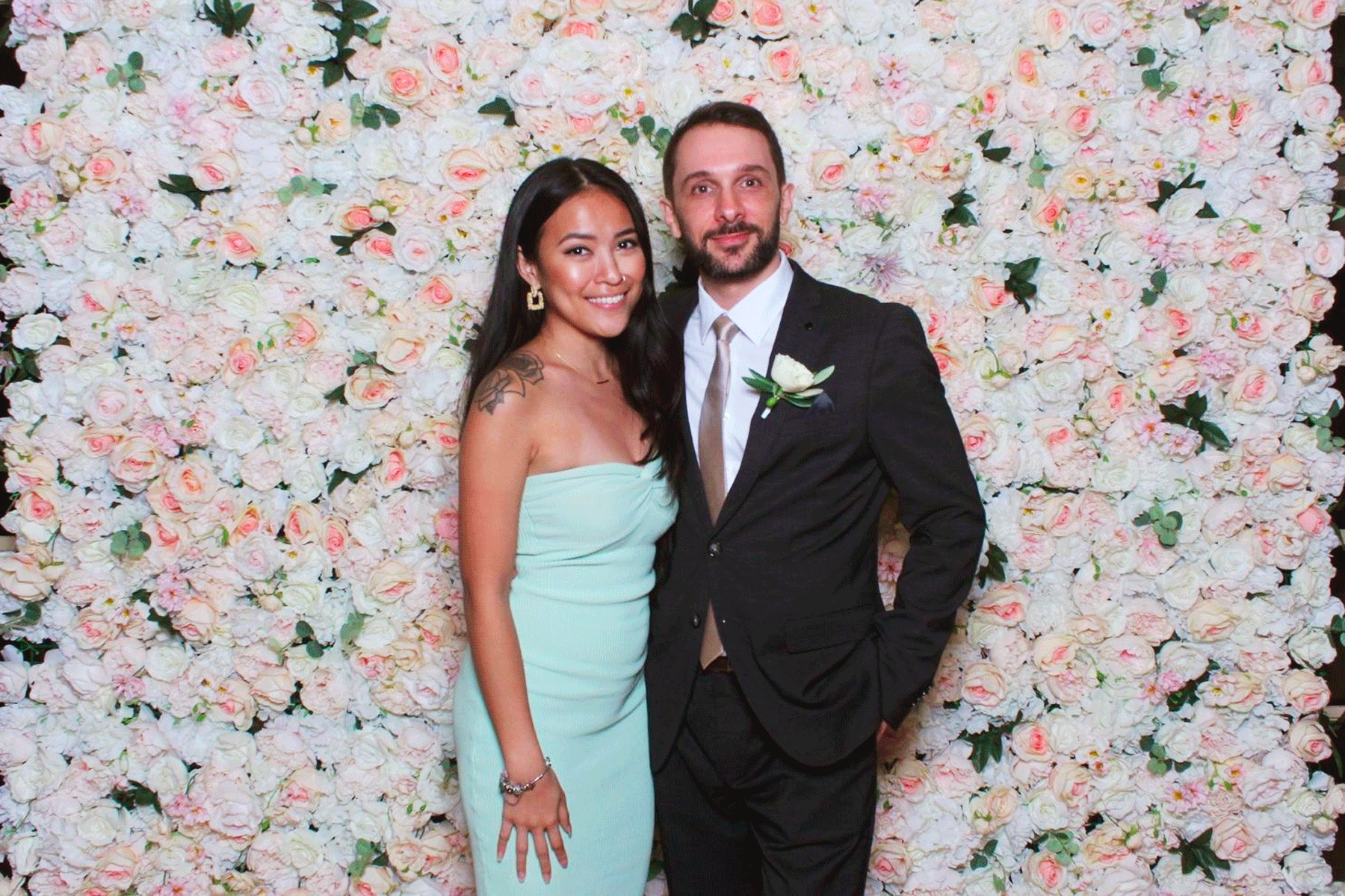 Empire-Photo-Booth-Hire-101.gif