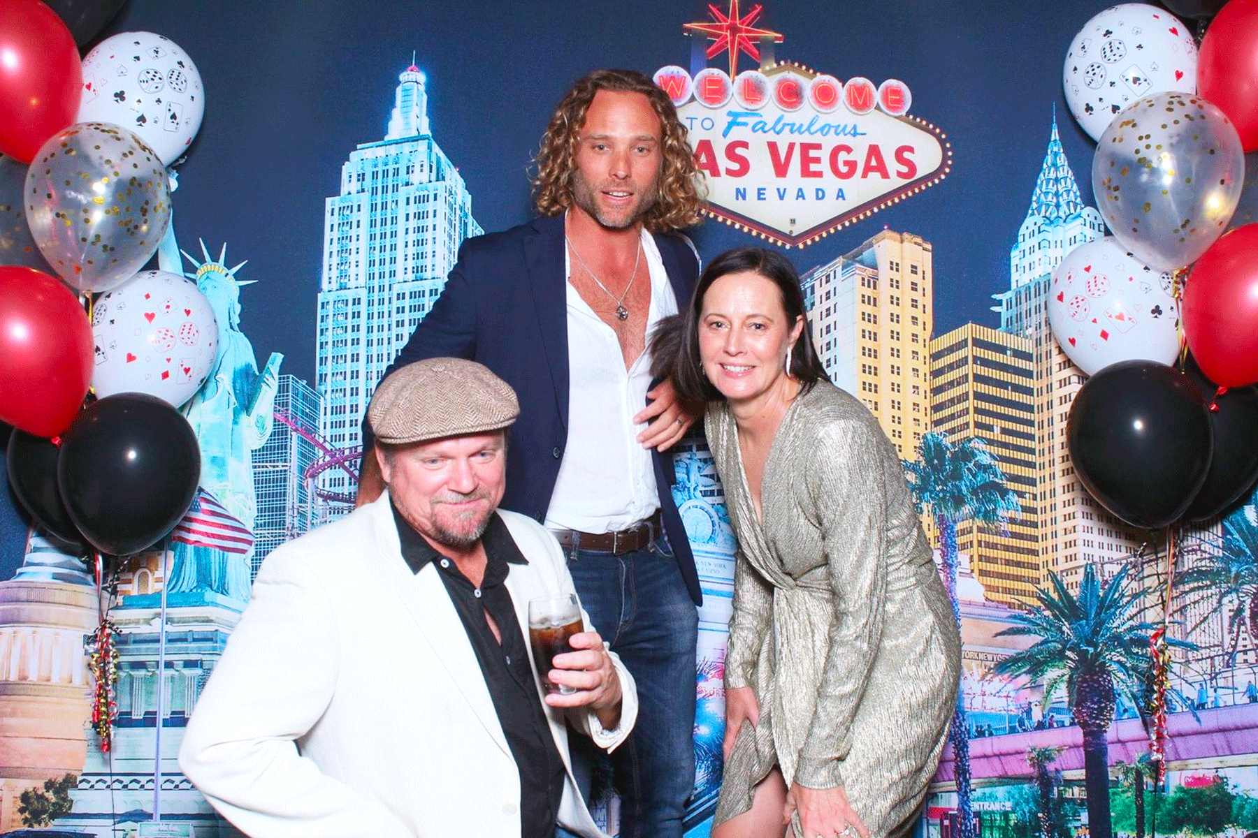 Empire-Photo-Booth-Hire-102.gif