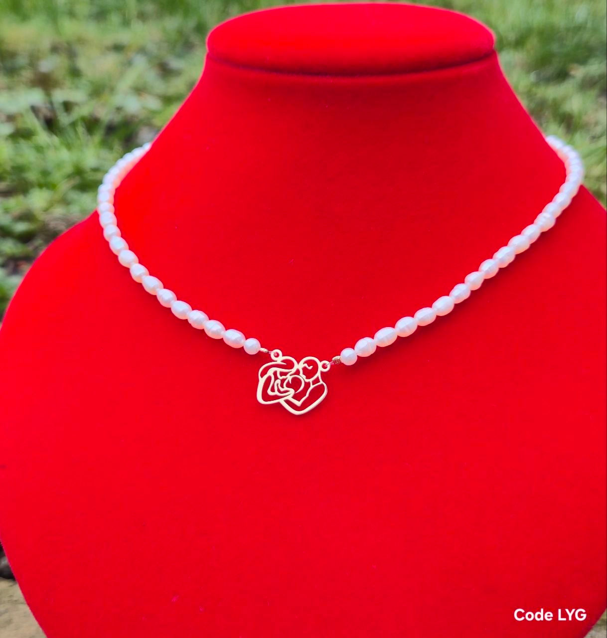 Pearl Necklace – Mother & Child Love