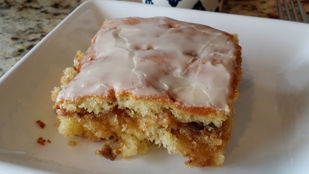 Honey Bun Cake
