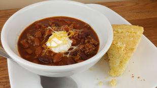 Everybody Loves Chili