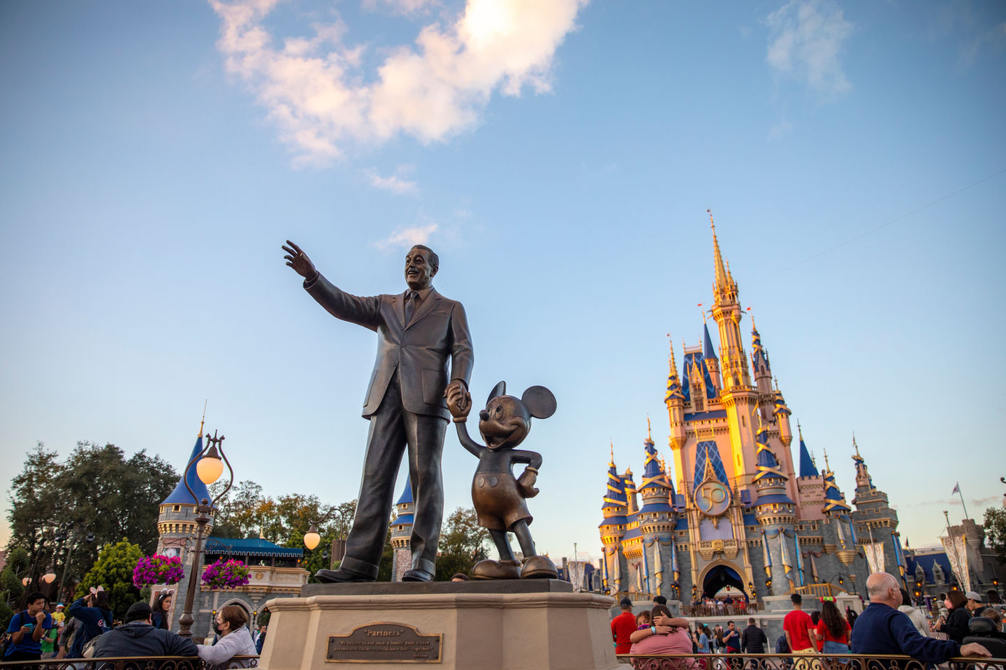 Walt Disney & Mickey Mouse