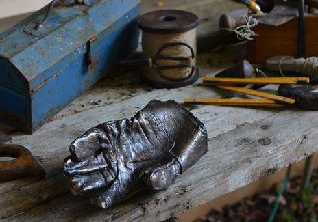 כפפה מברונזה, יעל ארליכמן