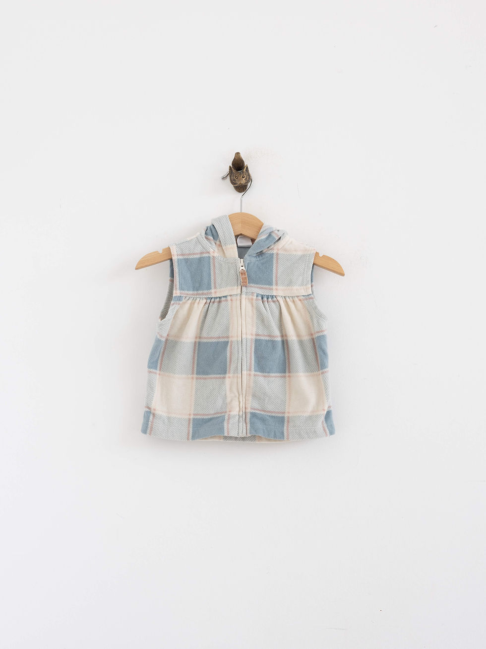 18 חודשים | ווסט פליז משבצות עם כובע | Carter's