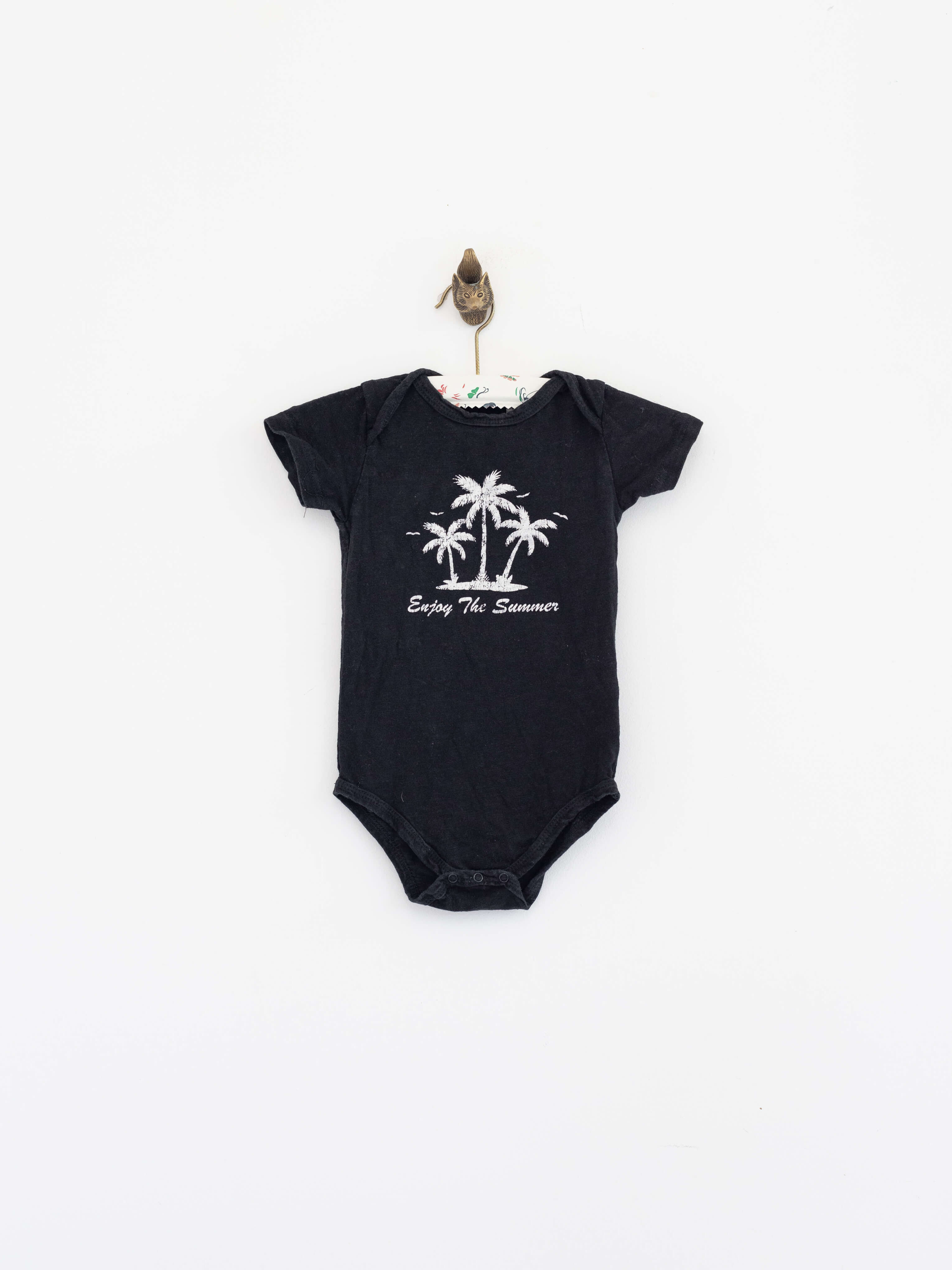 חליפת גוף לתינוק עם הדפס של דקלים וכתובת "Enjoying the Summer"