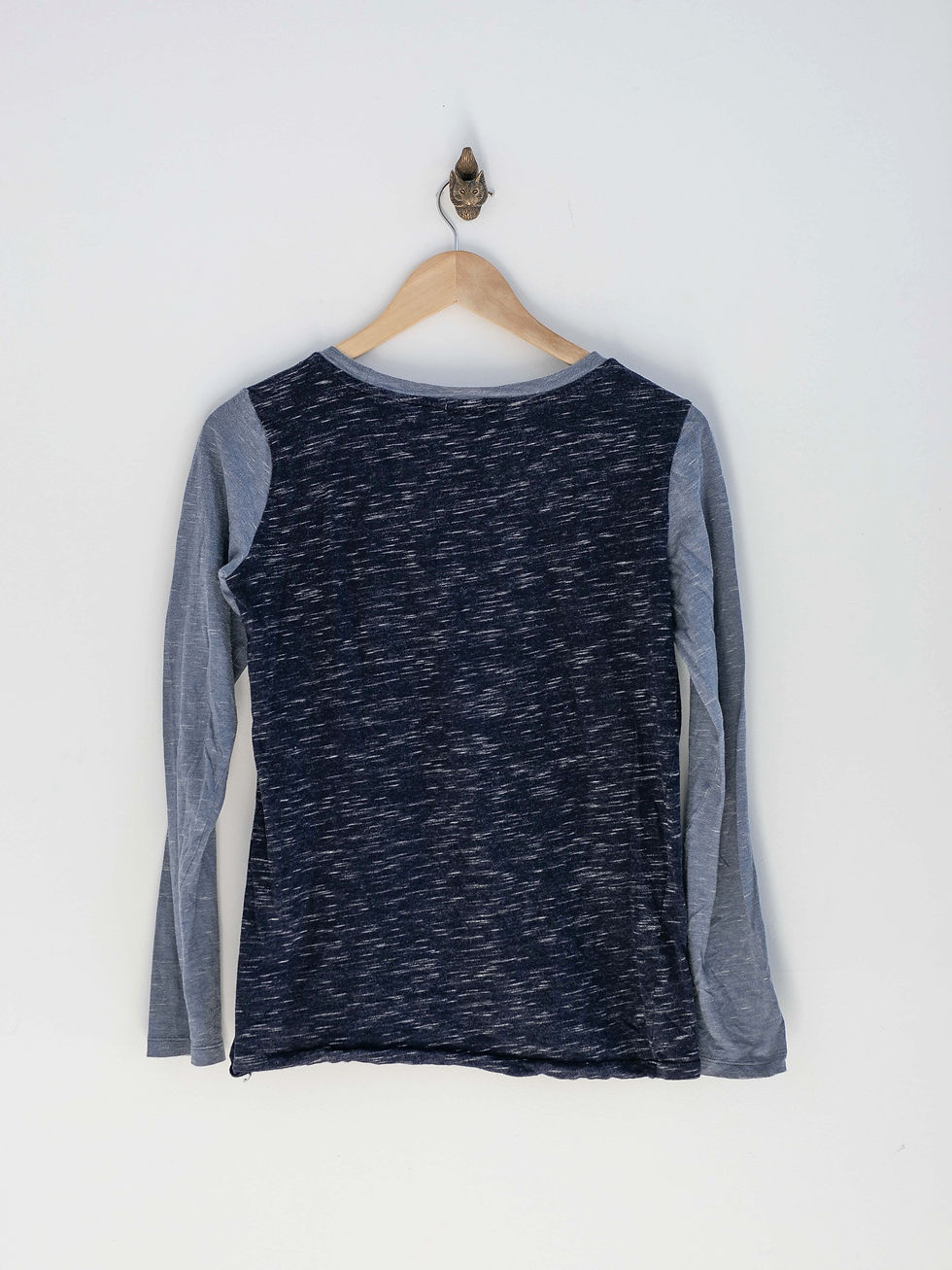 חולצת פולו אפורה