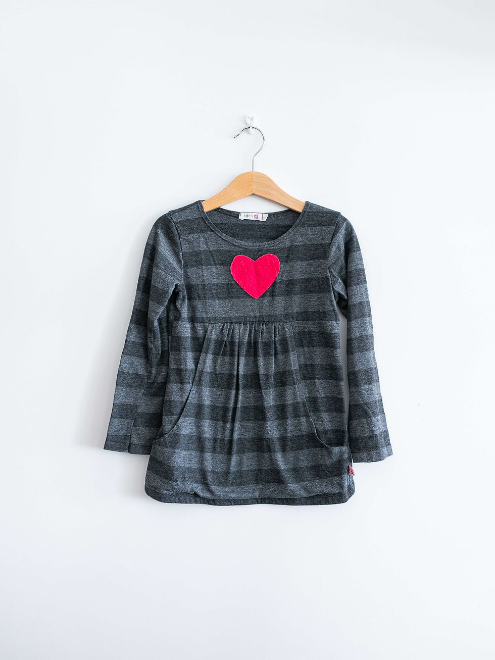 הילה יחימוביץ' קדמון | מידה 5-6 | שמלה טוניקה פסים ולב | konfi