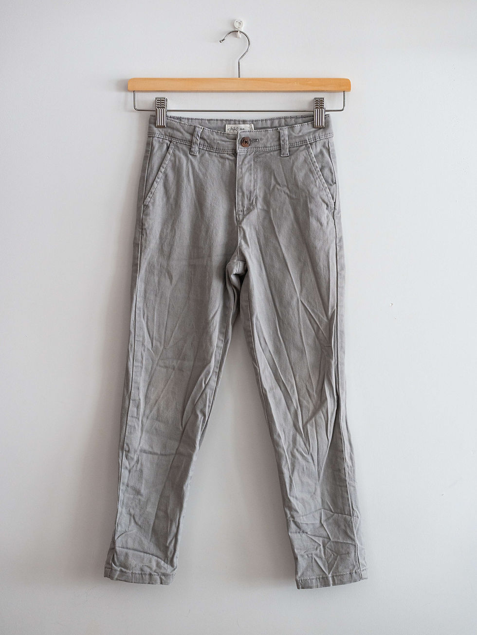 מידה 8-9 | מכנסי צ׳ינו אפורים | CASTRO