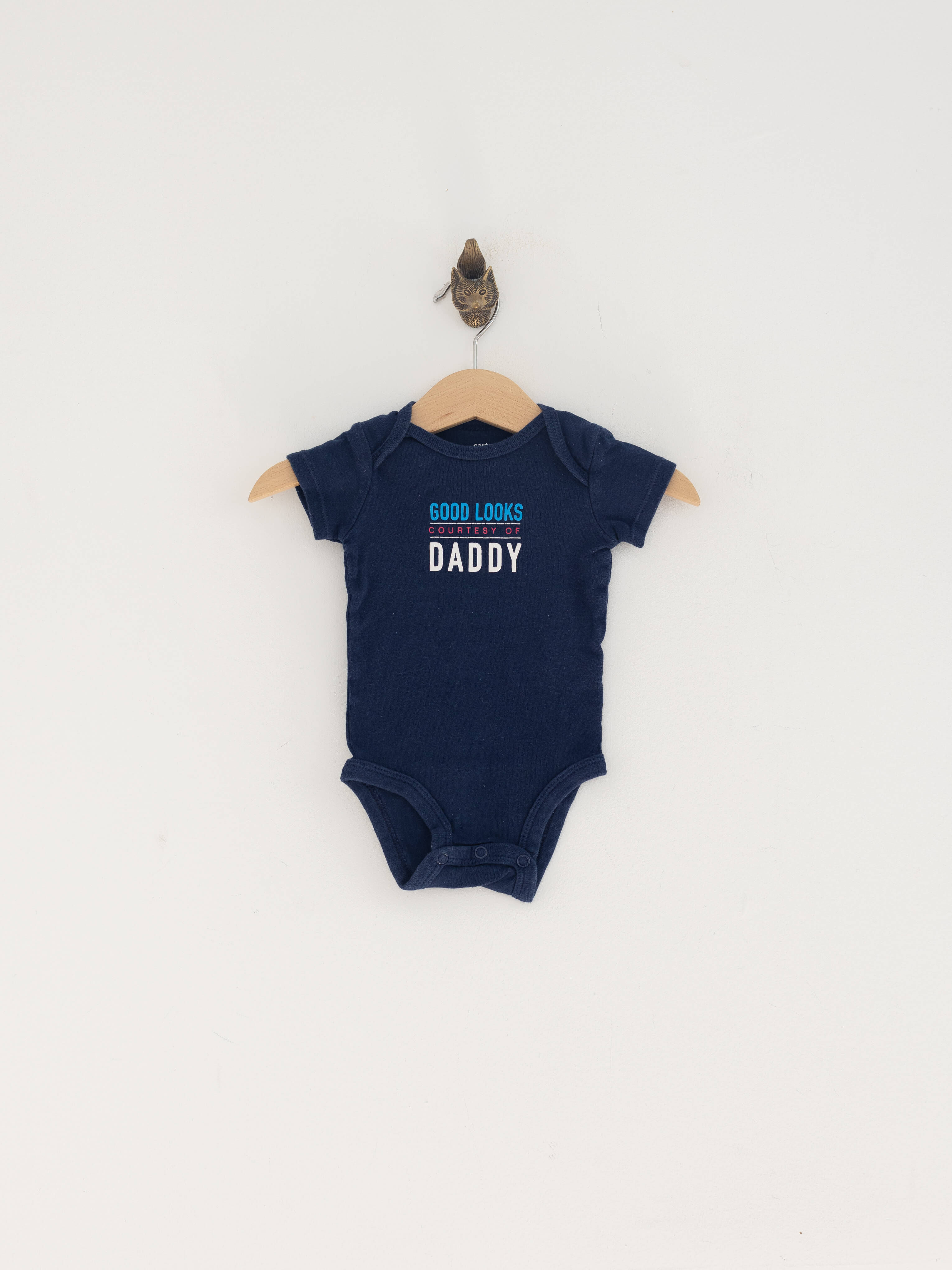 3 חודשים | אוברול וונזי שרוול קצר כחול כהה עם כיתוב | Carter's