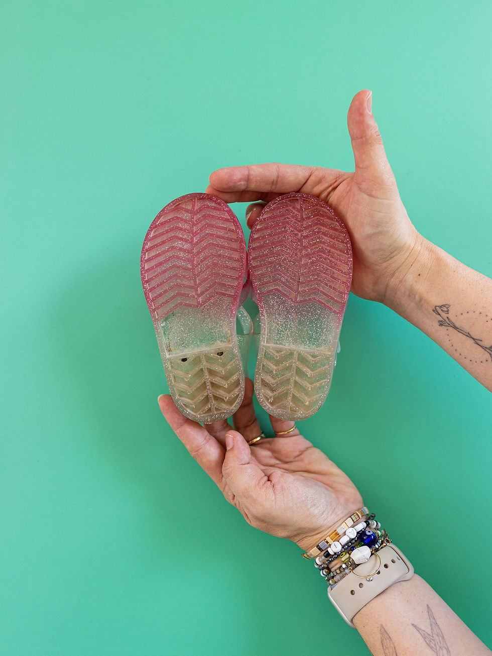 מידה 24 | סנדלי שקפקפים ורוד נצנצים