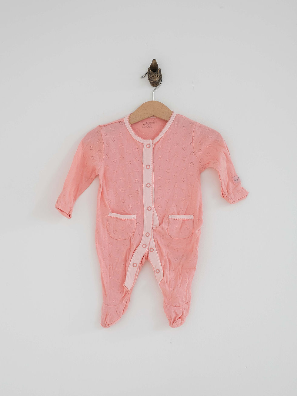 פישוט גוף תינוק ורוד