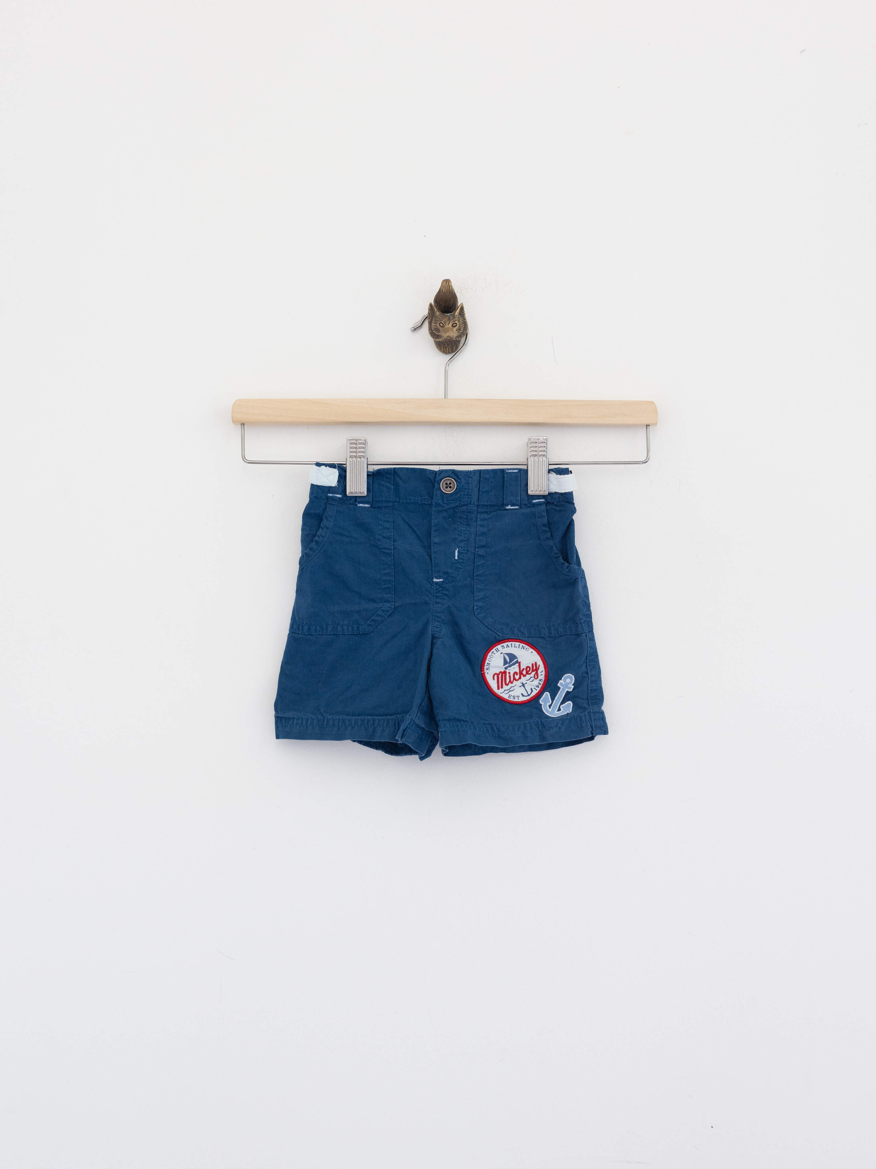 חולצת ילדים כחולה עם עוגן