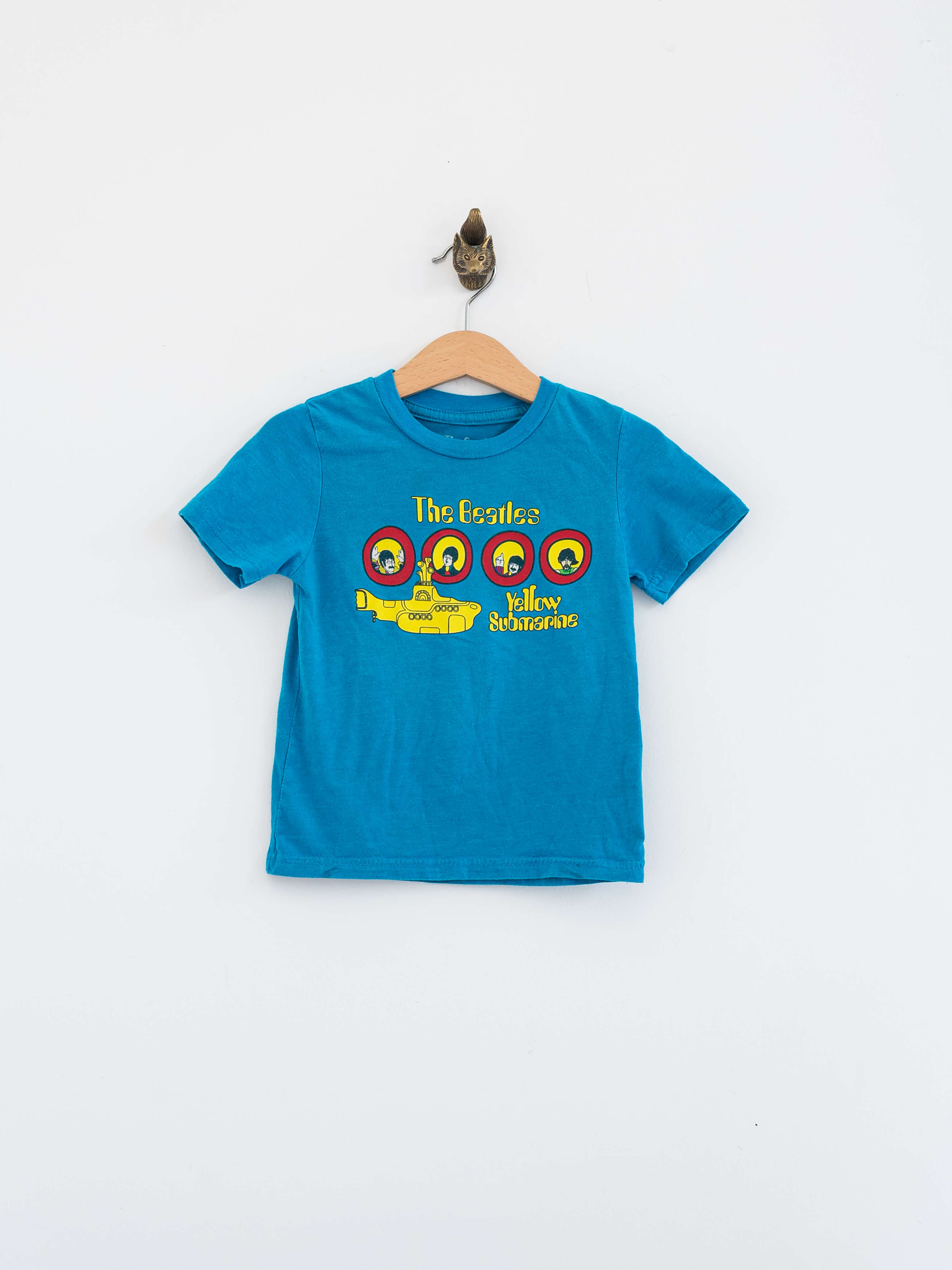 חולצת ילדים כחולה עם הדפס של הביטלס