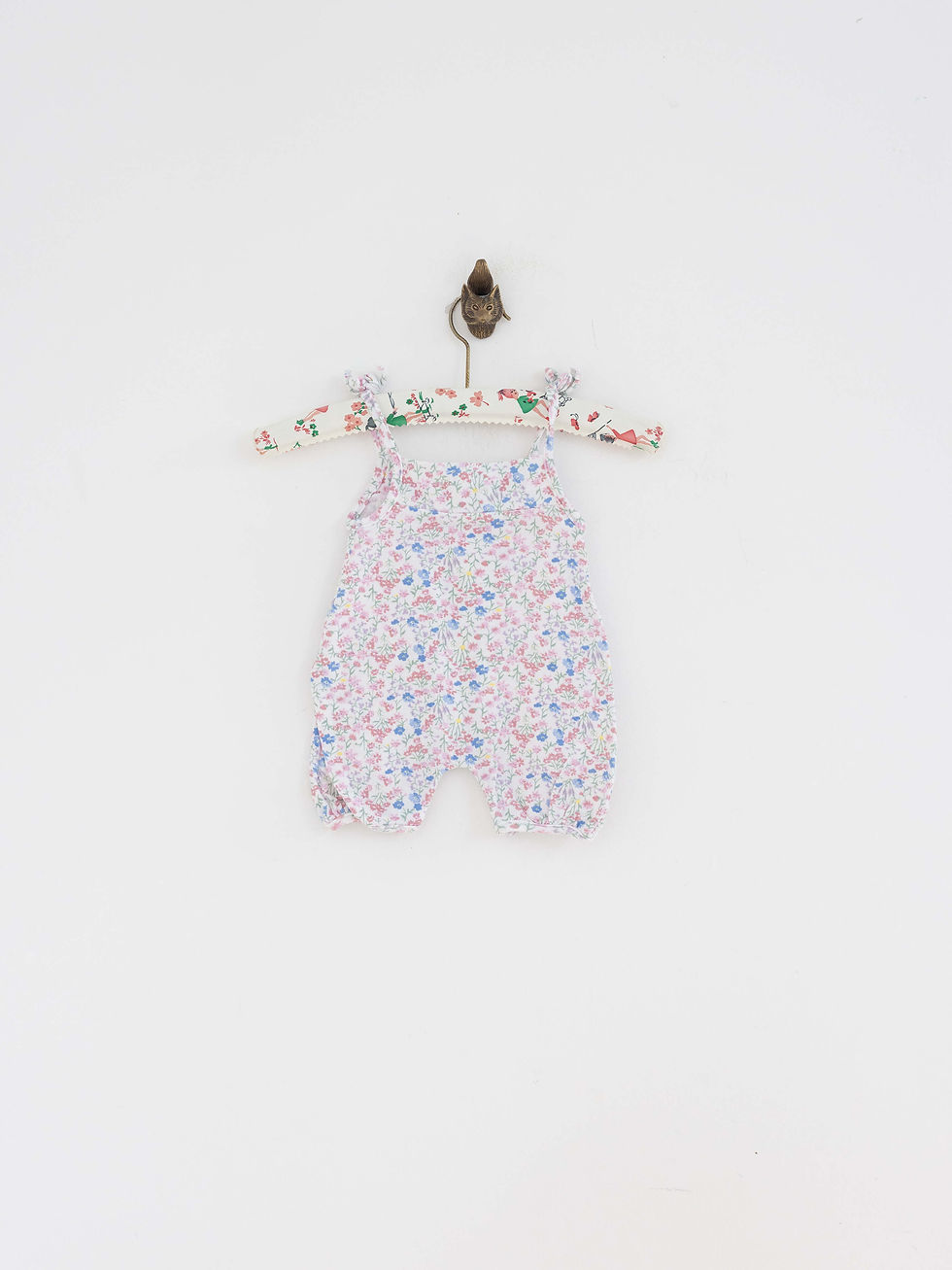 תמונה ממוזערת: חליפת פרחים לבייבי תלויה