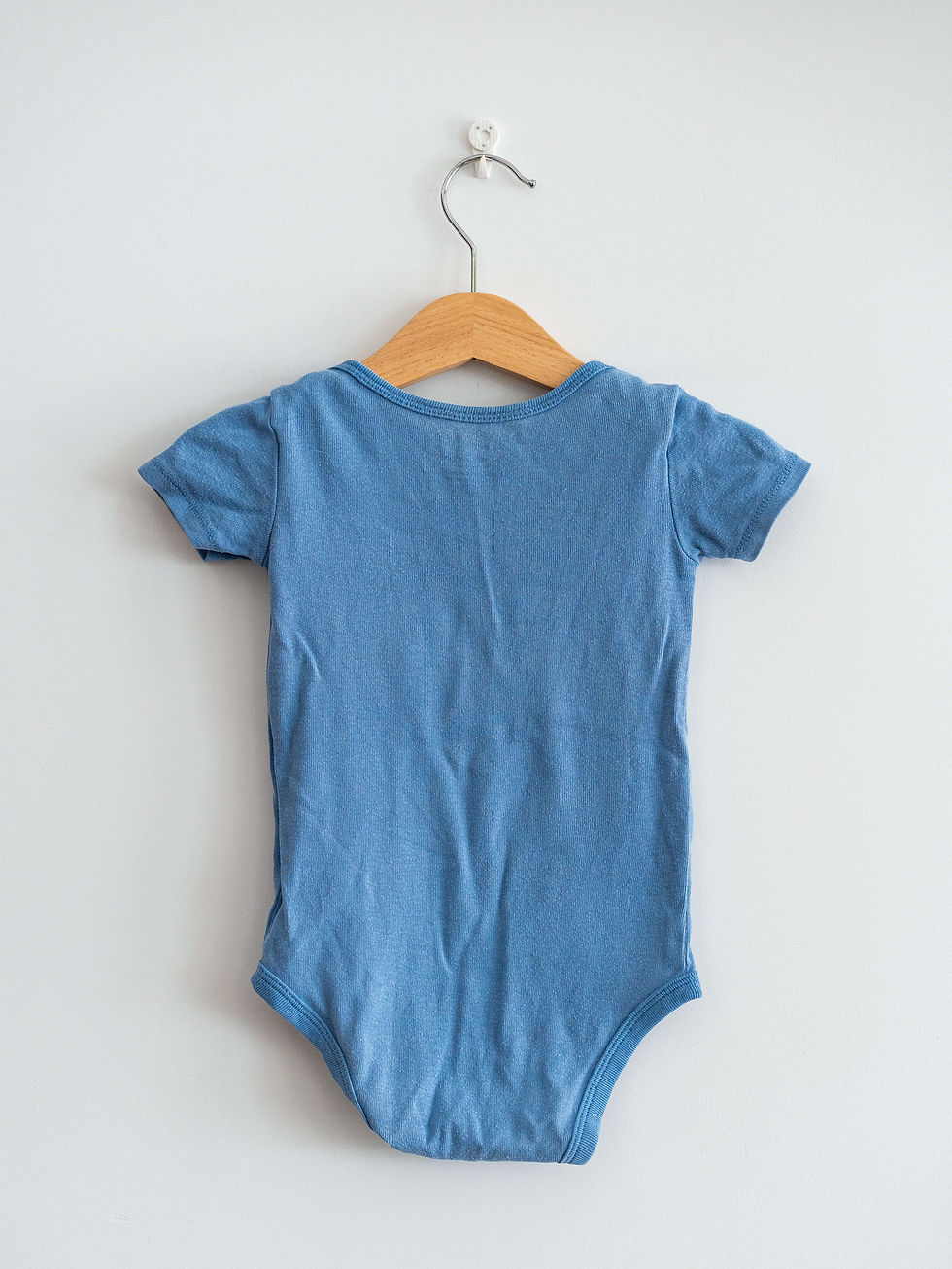 מידה 12 חודשים | אוברול וונזי שרוול קצר כחול רקמת לוויתן ותמנון | Carter's