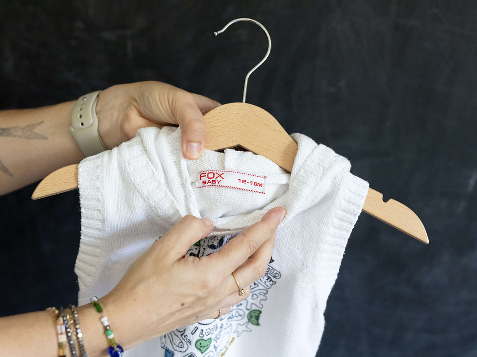 תמונה ממוזערת: 12-18 חודשים | אפודה סרוגה לבן דודלינג עם כובע | FOX