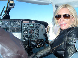 Rachel Krider chartering a private jet