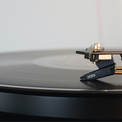 Navigating the Modern Melody: Rising Challenges for Aspiring Artists with Today’s Technology