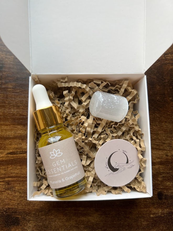 Thumbnail: Plumeria & Grapefruit Essential Oil Blend Box