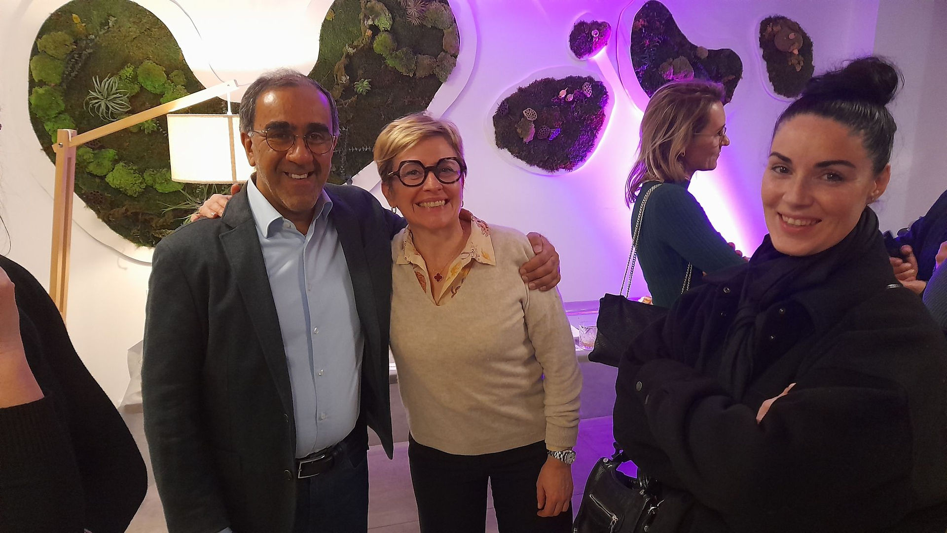 AG EDC - Entreprises Dynamiques Champigny, échanges autour du buffet