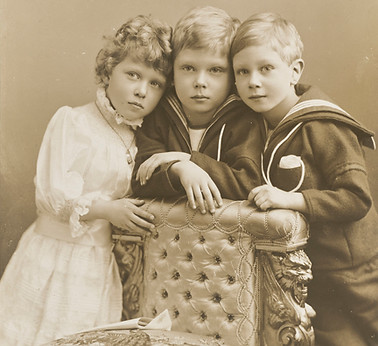 Royal Menus + RCT + 1901 + George VI and Edward VIII.jpg
