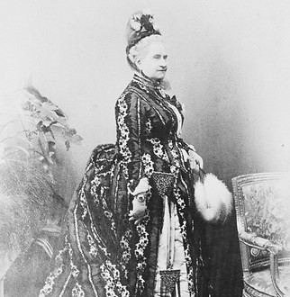 grand duchess mecklenburg sterlitz.jpg