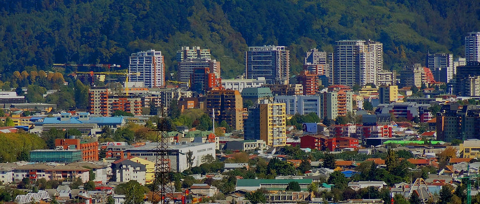 Vista panorámica de oficinas modernas en Concepción