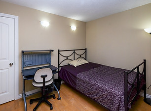 4256 40 Ave NW-MF - BR1a.jpg
