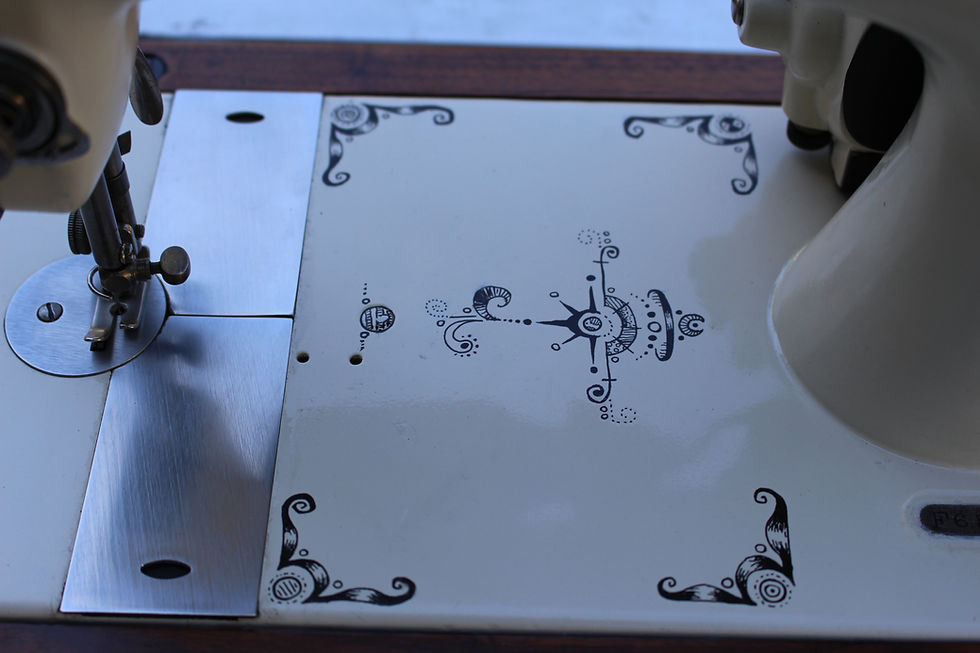 Miniatura: Custom, One of a Kind, Singer 128 Sewing Machine, Restored by Stagecoach Road