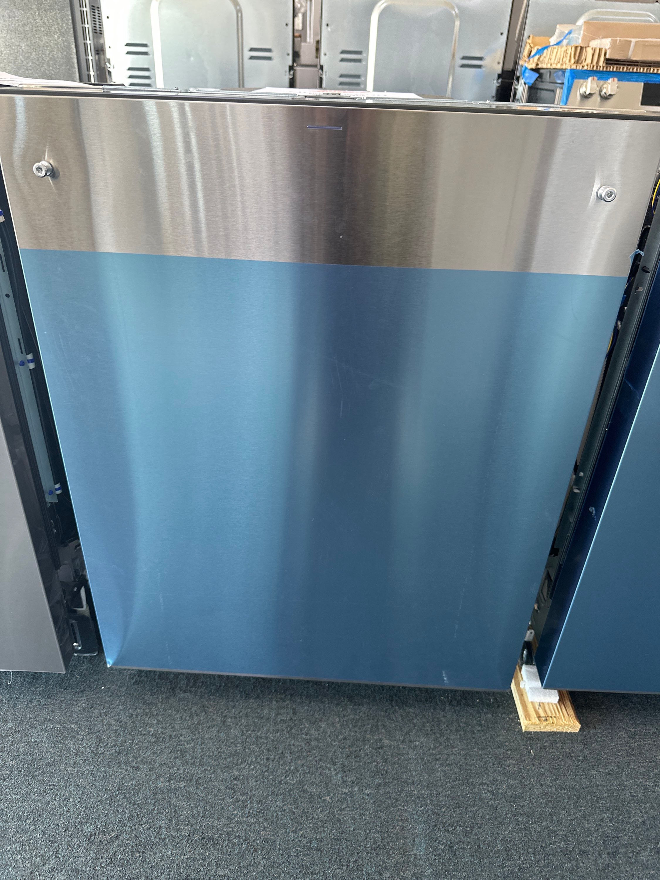 Profile 24 in Smart Built-In Top Control Fingerprint Resistant Stainless Dishwas